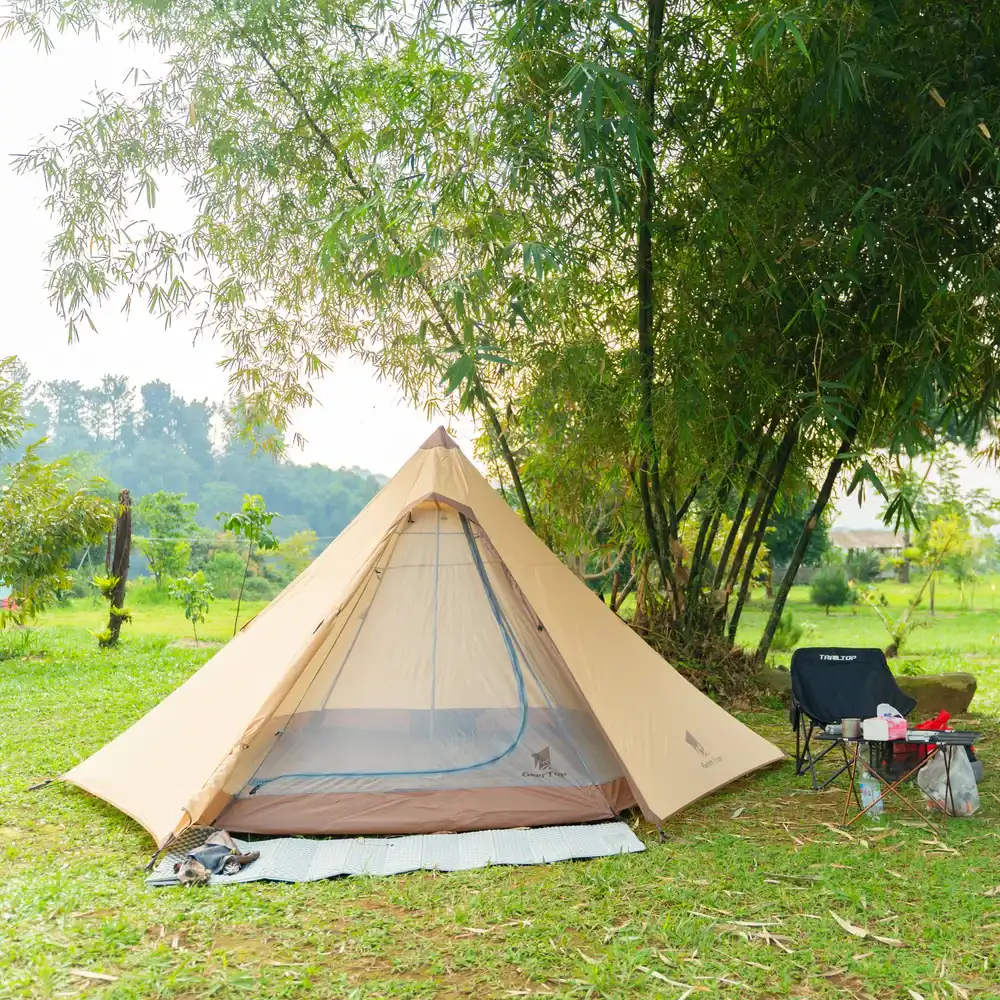 Retail-ready exterior - 4 Person One Pole Tent