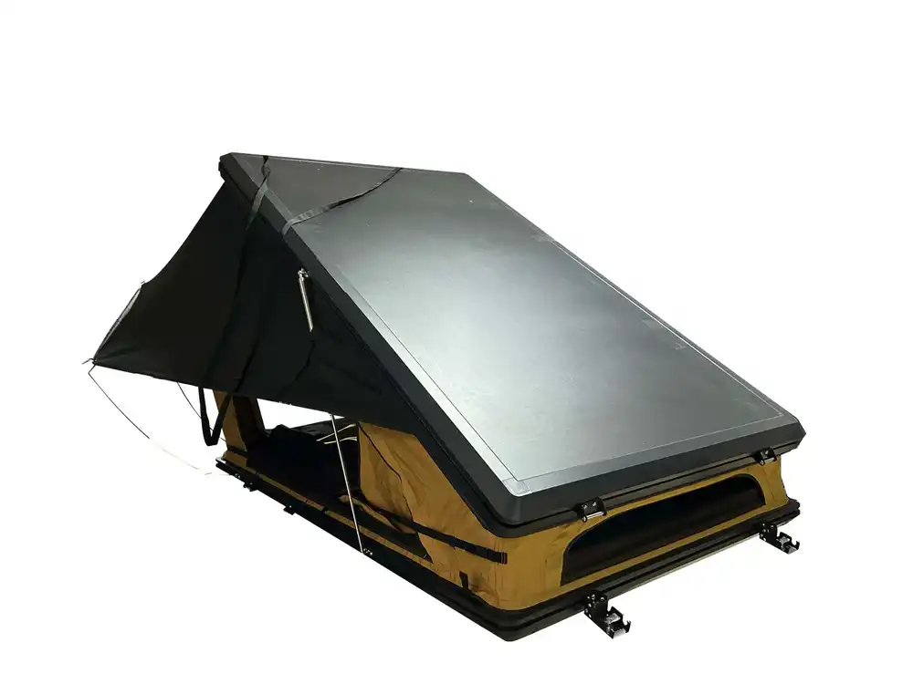 Retail-ready exterior - Heightened Triangle Rooftop Tent