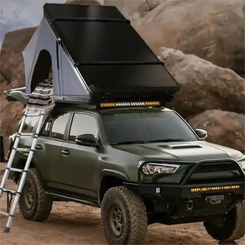 Retail-ready exterior - Compact Hard Shell Rooftop Tent