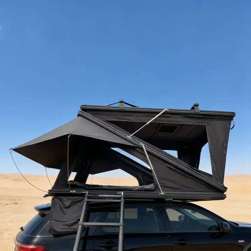 Retail-ready exterior - Triangle Hard Shell Rooftop Tent